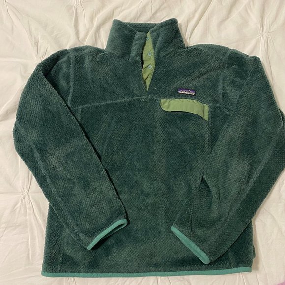 Patagonia Tops - Green Patagonia Snap - T Fleece